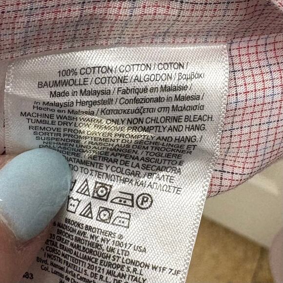 Brooks Brothers Button Down Shirt, White Red Blue Windowpane, Men
Size 16.5 6/7 - Picture 6 of 6